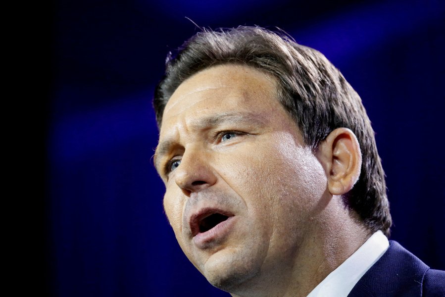 FILE PHOTO: Republican Governor DeSantis holds 2022 U.S. midterm elections night party in Tampa, Florida