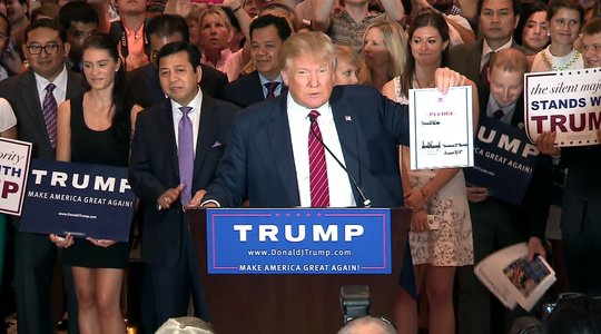 20150903_Donald_Trump_GOP_Pledge.jpg