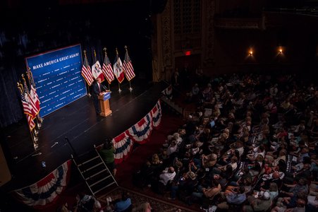 20151210_Donald_Trump_wideshot_flicrk_ipr.jpg