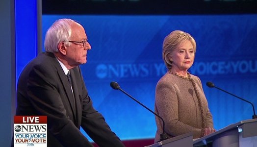 20151219_demdebate3_0.jpg