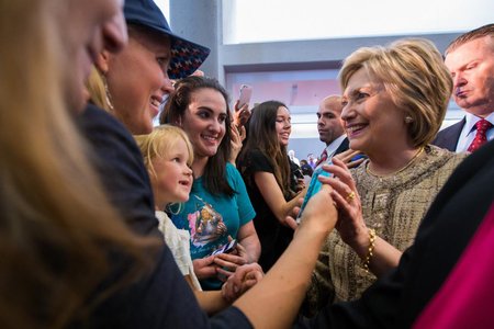 20160524_Hillary_Clinton_California.jpg