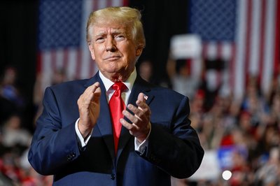 Donald Trump holds rally in Ohio