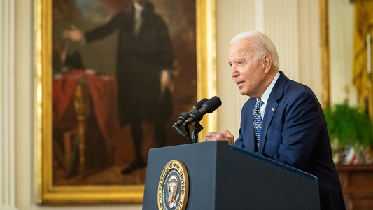 joe_biden_podium.png