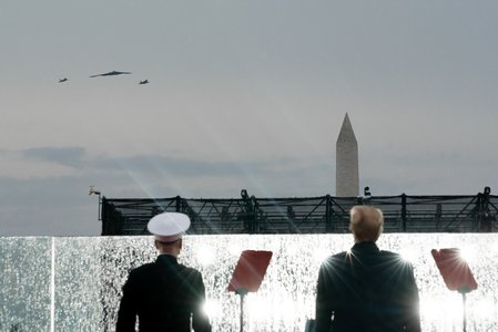 salutetoamericaflyover.jpg