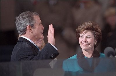 George_W_Bush_2001_oath.jpg