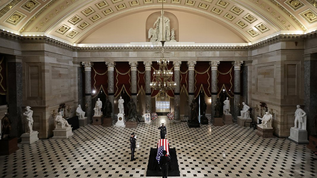 Reuters__Ginsburg_ceremony__do_nut_use_after_10_25_2020.jpg